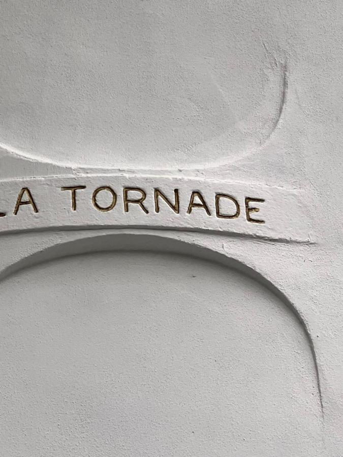 La Tornade Villa Roof Top Hypercentre 비시 외부 사진